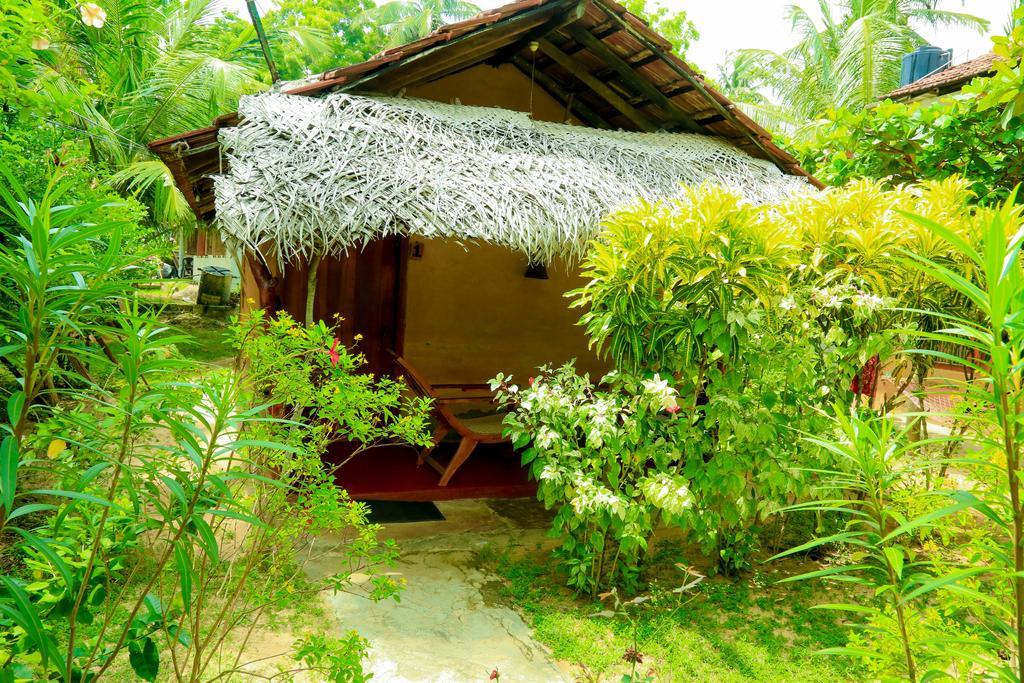 Natural Cabanas Kanattegoda Buitenkant foto