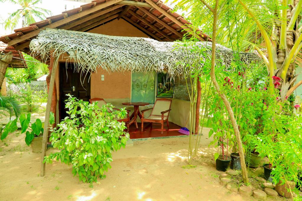 Natural Cabanas Kanattegoda Buitenkant foto