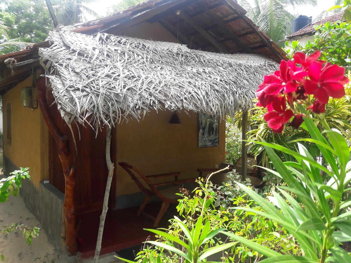 Natural Cabanas Kanattegoda Buitenkant foto