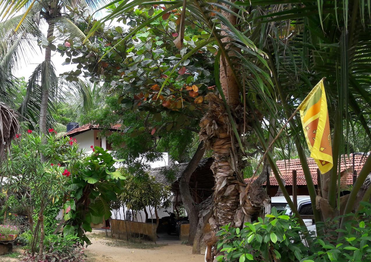 Natural Cabanas Kanattegoda Buitenkant foto